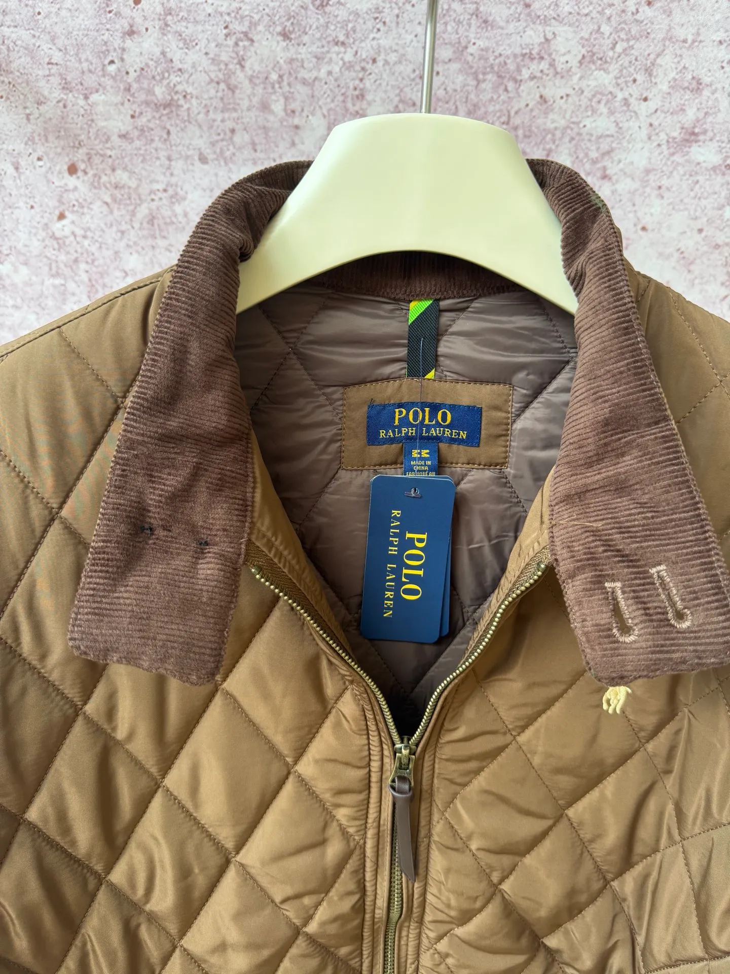 P420 Raff's new diamond-shaped plaid workwear cotton jacket, customized hardware accessories, fine workmanship inside and outside to maintain the original details, simple version, old money style, casual matching, workmanship details restored, diamond-shaped grid stitching inside and outside, fixed, first choice for autumn wear, full of details